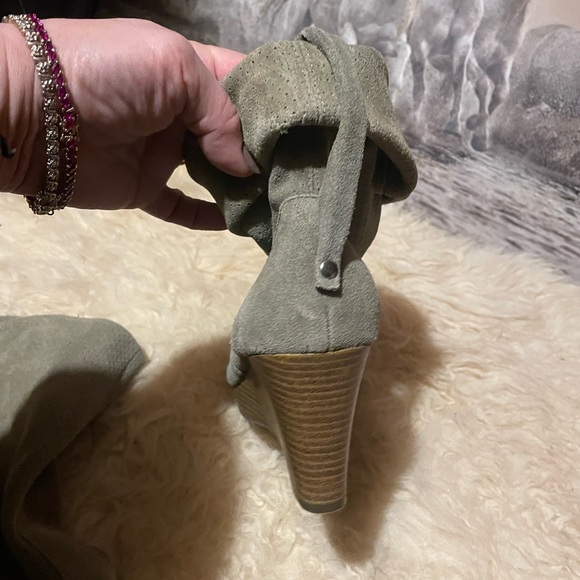 Wedge green suede slouch boots - Picture 8 of 8